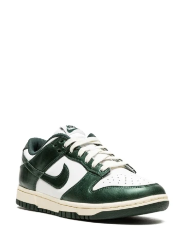 Nike - Nike Dunk Low Vintage Green